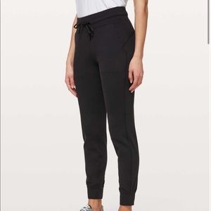 Lululemon Ready to Rulu Joggers black 14
